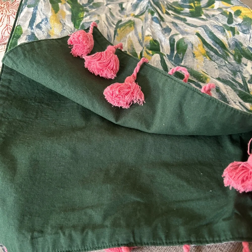 Target threshold table runners - Picture 2 of 4